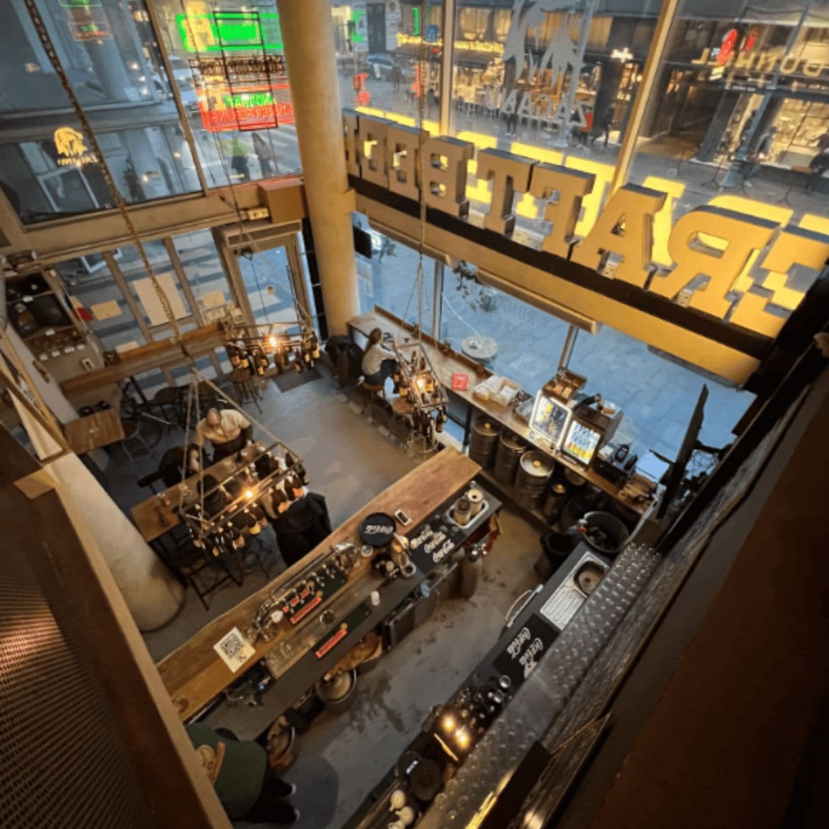 Zăganu Romanian Craft Beer Bar - Image 2