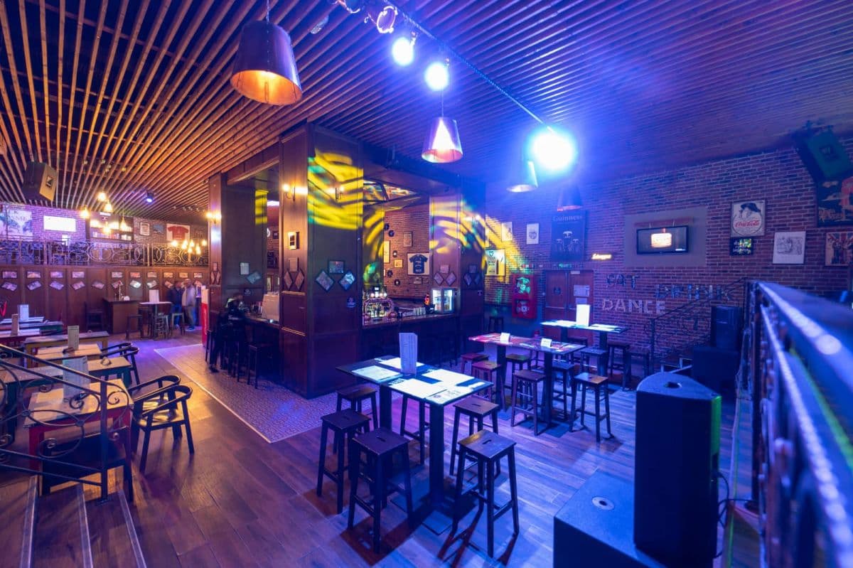 Temple Club - Image 2